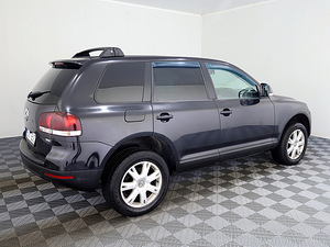 Volkswagen Touareg Highline Facelift ATM 2.5 TDI 128kW (3 фото из 7)