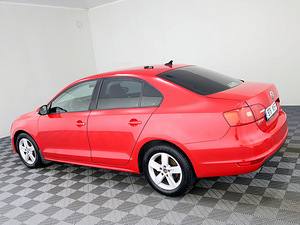 Volkswagen Jetta Comfortline ATM 1.6 TDI 77kW (4 фото из 7)