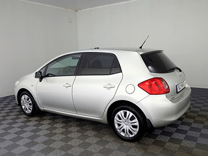 Toyota Auris Linea Sol ATM 1.6 91kW (4 фото из 9)
