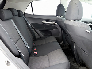 Toyota Auris Linea Sol ATM 1.6 91kW (7 фото из 9)