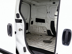 Peugeot Bipper Van 1.4 HDi 50kW (7 фото из 7)