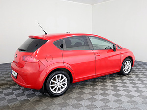 SEAT Leon Comfortline Facelift 1.6 TDI 77kW (3 фото из 8)