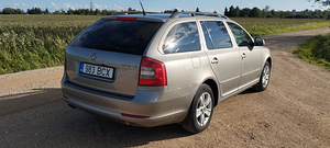 Skoda Octavia 2010 1,4 bensiin 90kw (5 foto / 9)