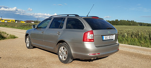 Skoda Octavia 2010 1,4 bensiin 90kw (7 foto / 9)
