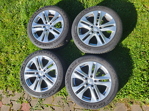 W212 Originaal Mercedes-Benz A2074010002 (1 foto / 3)