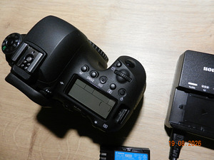 Canon eos 6D mark 2 (3 фото из 3)