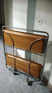 LAHTIKÄIV RETRO SERVEERIMIS LAUD RATASTEL (3 foto / 3)