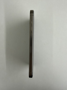 iPhone 15 Pro Max 256 ГБ Titanium (2 фото из 7)
