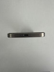 iPhone 15 Pro Max 256 ГБ Titanium (5 фото из 7)