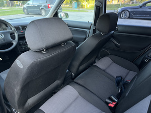 Volkswagen Golf 4 1.9 TDI ÜV 08.27 REG MAKSTUD (6 foto / 13)
