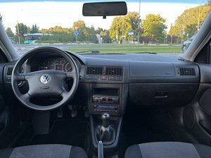 Volkswagen Golf 4 1.9 TDI ÜV 08.27 REG MAKSTUD (7 foto / 13)