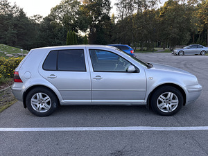 Volkswagen Golf 4 1.9 TDI ÜV 08.27 REG MAKSTUD (4 foto / 13)