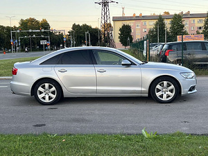 AUDI A6 LIMOUSINE (5 foto / 11)