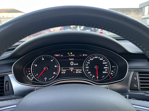 AUDI A6 LIMOUSINE (9 foto / 11)