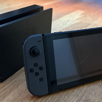Nintendo Switch V1 konsool