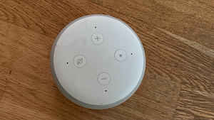 Amazon Alexa Echo Dot 3 (1 foto / 3)