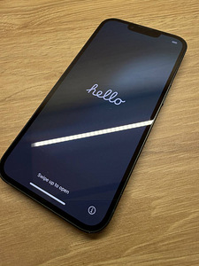 Apple iPhone 13 128 GB, roheline (3 foto / 5)
