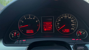 Audi A4 B7 1.8T S-line automaat 2005 (6 foto / 10)