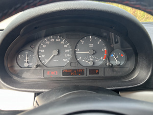 BMW 330 CD 3.0 150kw (14 foto / 15)