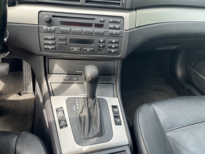 BMW 330 CD 3.0 150kw (15 foto / 15)