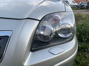 Toyota Avensis (5 foto / 5)
