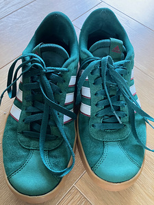 Adidas Originals tossud, s 41 1/3 (2 foto / 3)