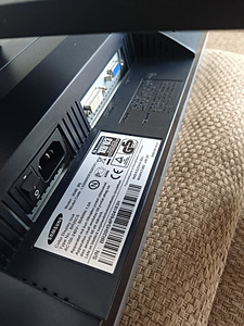 Samsung SyncMaster 204B 20" (2 фото из 3)