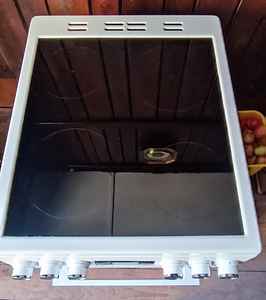 Керамическая плита Beko (2 фото из 3)
