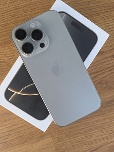 iPhone 16 Pro 128GB Natural Titanium (1 foto / 2)