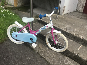 Laste abirattadega jalgratas “Dino Bikes” 14’’ (1 foto / 10)