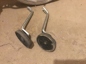 Laste abirattadega jalgratas “Dino Bikes” 14’’ (6 foto / 10)