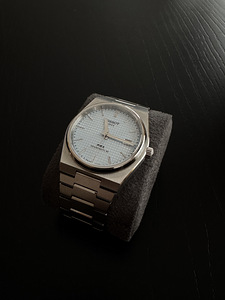 Tissot PRX Powermatic 80 (40mm - Ice Blue) (1 foto / 7)