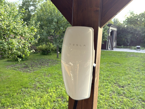 Tesla wall connector Gen 3 kodulaadija
