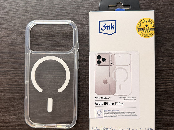 Чехол для iPhone 17