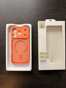 Чехол для iPhone 17 (1 фото из 2)