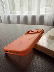 Чехол для iPhone 17 (2 фото из 2)