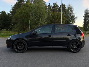 Volkswagen Golf GTi 2.0 147 кВт (3 фото из 12)