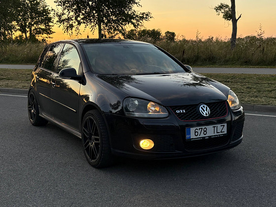 Volkswagen Golf GTi 2.0 147 кВт