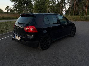 Volkswagen Golf GTi 2.0 147 кВт (5 фото из 12)