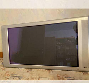 Müüa Philips 42" plasmateler (Mudel: 42PF9946/12) (2 foto / 5)