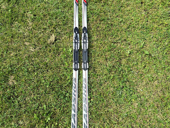 Беговые лыжи Madshus Classic 210 см