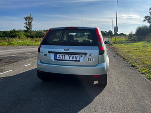 Ford Fiesta 2003, 1.3, 55kw (5 foto / 14)