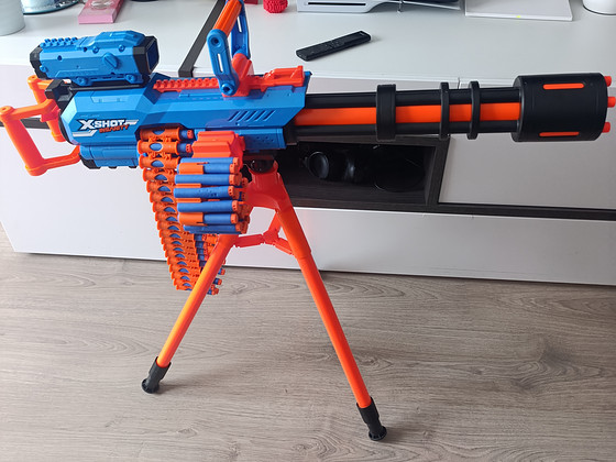 Игрушечный пулемёт