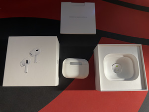 Apple AirPods Pro 2 (Lightning) [2-го поколения] (2 фото из 2)