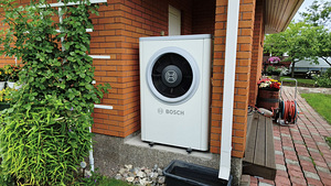 Bosch 6000 AW seeria 9kW õhk-vesi küttesüsteem (1 foto / 9)