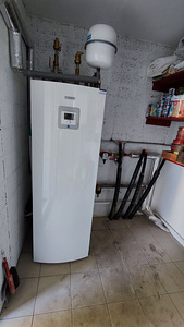 Bosch 6000 AW seeria 9kW õhk-vesi küttesüsteem (4 foto / 9)