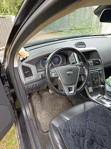 Продам Volvo xc60 (9 фото из 9)
