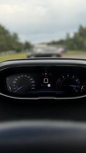 Peugeot 3008 Allure 1.2 PureTech, 2018 (11 фото из 14)