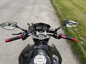Yamaha FZ1 (5 foto / 6)