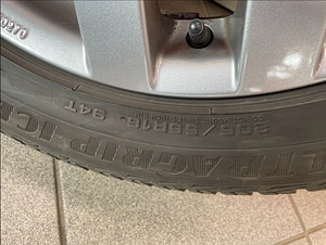 16" CMS C22 + GOODYEAR ULTRAGRIP ICE 2 lamell (4 foto / 5)